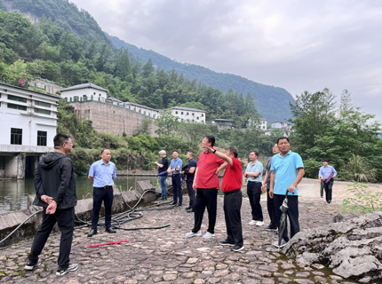 漢江集團(tuán)董事長何曉東到索溪水庫考察調(diào)研